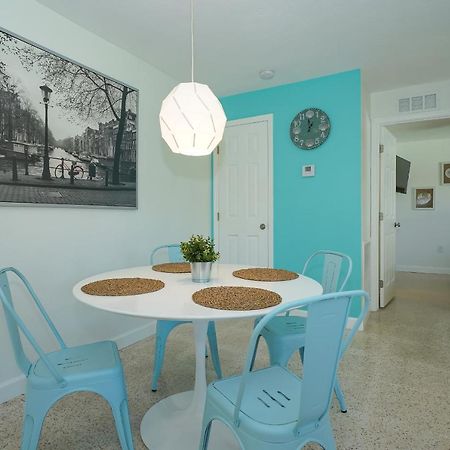 Modern & Fresh - Less Than 3 Miles To The Beach! サラソータ エクステリア 写真